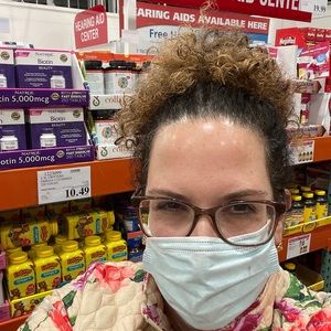 Meet your Posher, Deborah